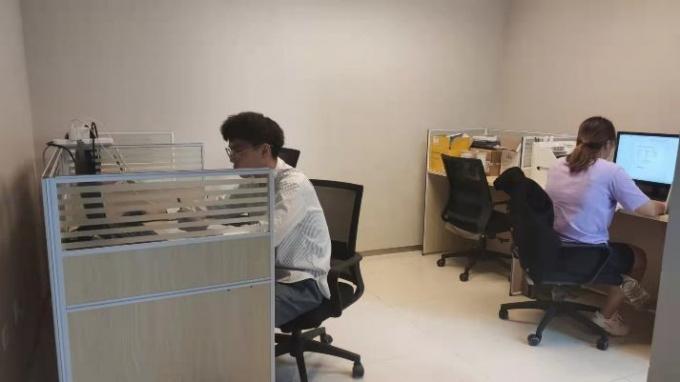 انزلاق الباب الآيس كريم عرض الفريزر التبريد المباشر 10 صواني 6 براميل 8